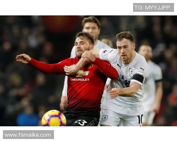 英超积分榜现新格局：桑德兰不败战绩与伯恩茅斯欧冠资格冲击传统强队，争四格局生变